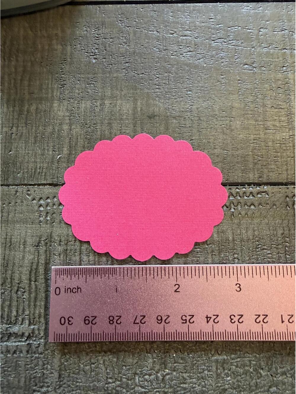 The Paper Studio 3 inch scalloped oval shape punch - Picture 5 of 6